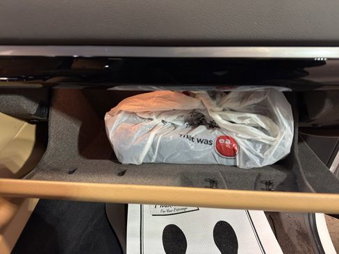 Used 2014 Porsche Cayenne image 25