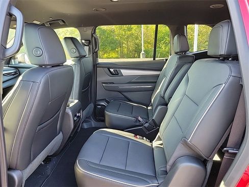 New 2026 Buick Enclave Preferred image 12