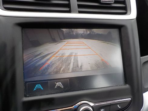 Used 2017 Chevrolet Sonic LT image 16