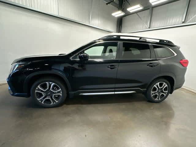 Used 2026 Subaru Ascent Limited AWD/4WD image 2