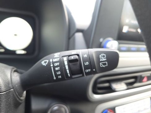 Used 2023 Hyundai Kona SE w/ Cargo Package image 13