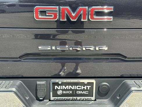 Certified 2022 GMC Sierra 1500 SLT w/ SLT Premium Plus Package RWD image 32