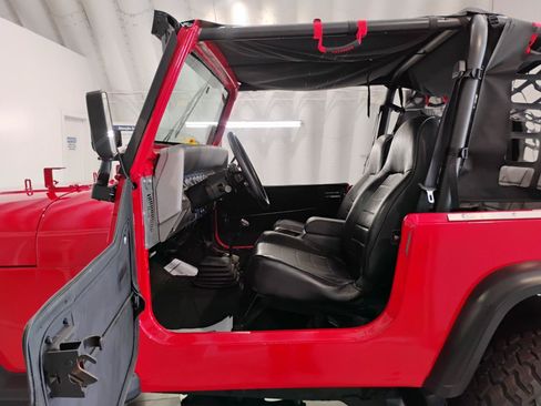 Used 1995 Jeep Wrangler Rio Grande AWD/4WD image 31