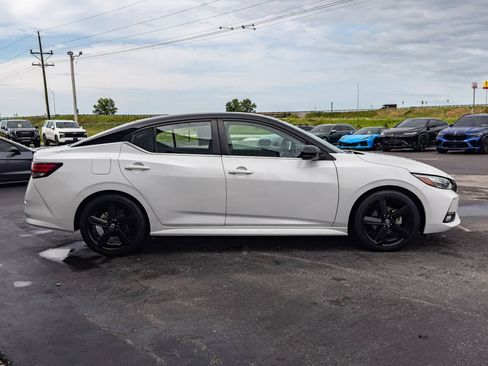 Used 2022 Nissan Sentra SR w/ Midnight Edition FWD image 4