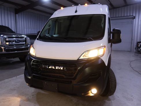 Used 2023 RAM ProMaster 2500 w/ Driver Convenience Group image 36