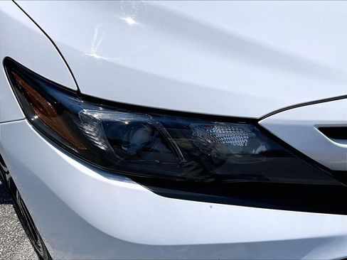 Used 2024 Toyota Camry SE FWD image 32