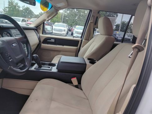 Used 2017 Ford Expedition XL image 9