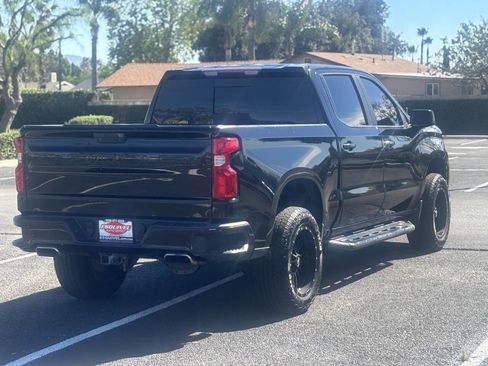 Used 2020 Chevrolet Silverado 1500 LT Trail Boss image 4