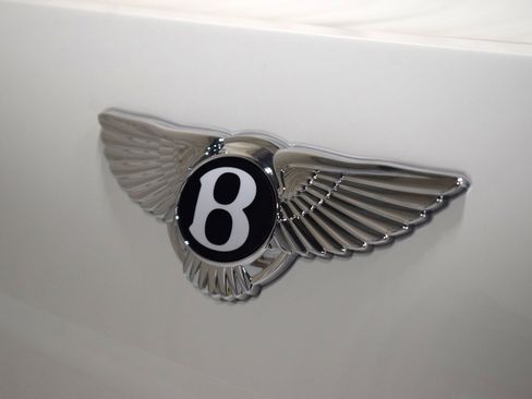 New 2025 Bentley Flying Spur Plug-In Hybrid image 17