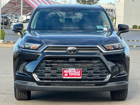 Certified 2025 Toyota Grand Highlander AWD image 10