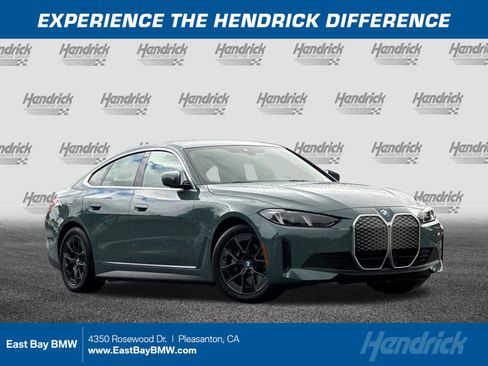 Used 2025 BMW i4 eDrive40 w/ Parking Assistance Package image 1