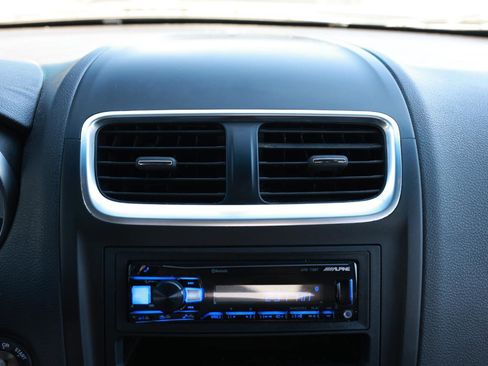 Used 2014 Dodge Avenger SE FWD image 30