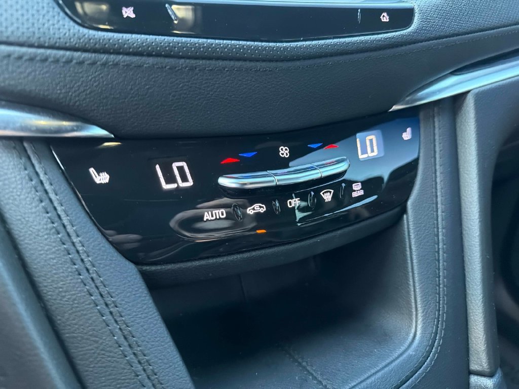Used 2022 Cadillac XT5 Premium Luxury FWD image 26