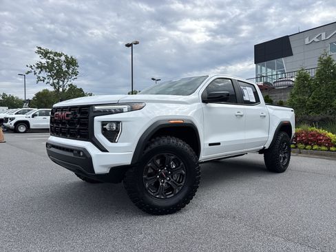 Used 2024 GMC Canyon Elevation w/ Elevation Premium Package AWD/4WD image 5