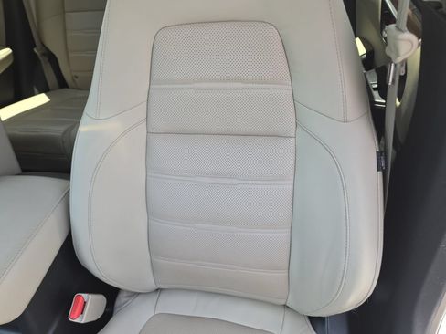 Used 2019 Honda CR-V Touring image 20
