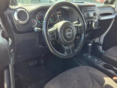 Used 2014 Jeep Wrangler Sahara AWD/4WD image 11