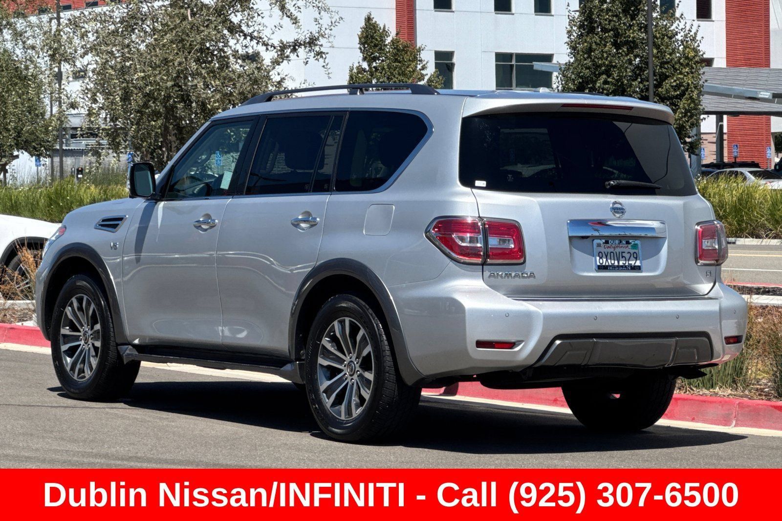 Used 2019 Nissan Armada SL w/ Premium Package RWD image 6