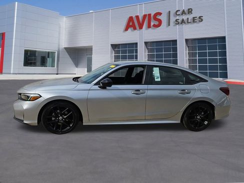 Used 2025 Honda Civic Sport image 2