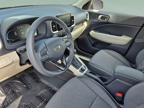 New 2026 Hyundai Venue SEL FWD image 17