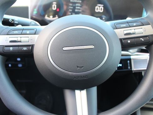 Used 2026 Hyundai Tucson Blue SE image 19