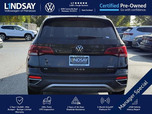 Certified 2022 Volkswagen Taos SE image 4