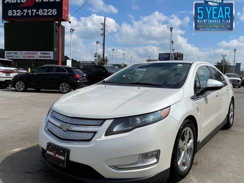 Used 2014 Chevrolet Volt Premium w/ Premium Trim Package FWD image 1