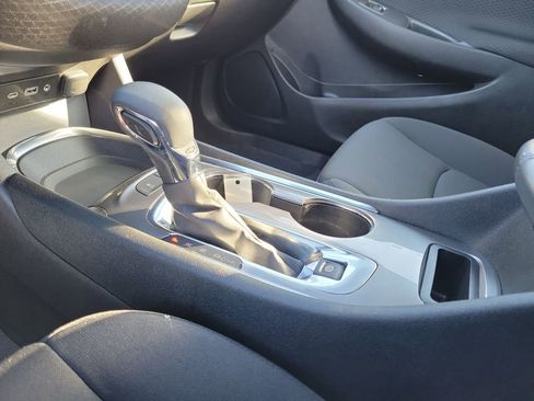 Used 2024 Chevrolet Malibu LT image 29