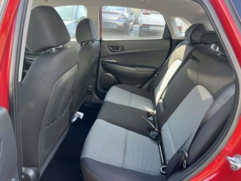 Used 2019 Hyundai Kona SE AWD/4WD image 9