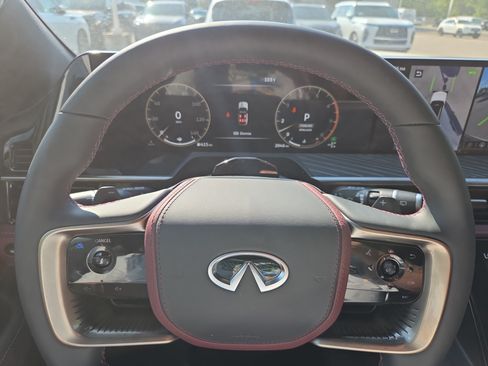 Used 2026 INFINITI QX80 Autograph w/ Premium Cargo Package AWD/4WD image 11