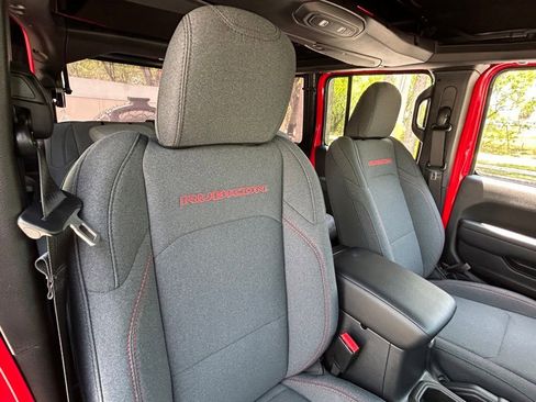 New 2024 Jeep Wrangler Unlimited Rubicon image 22