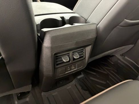 Used 2026 GMC Canyon Denali AWD/4WD image 19