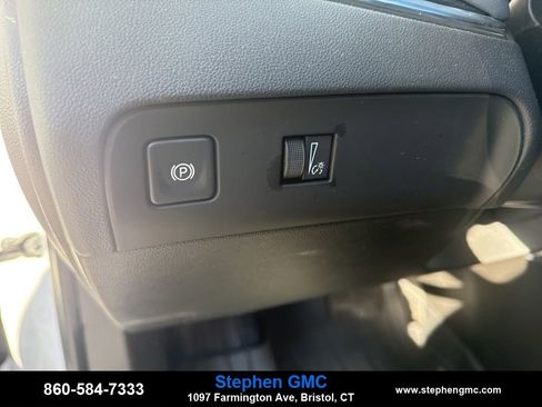 Used 2023 Buick Enclave Essence w/ Experience Buick Package image 15