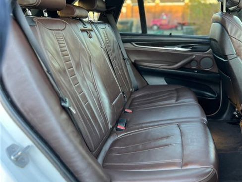 Used 2017 BMW X5 xDrive40e image 19