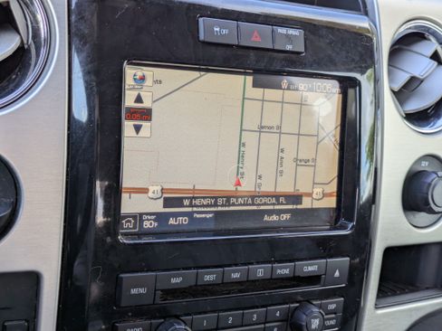 Used 2011 Ford F150 Platinum RWD image 23