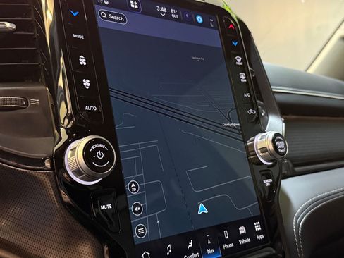 Used 2024 RAM 1500 Limited image 33