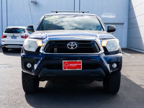 Used 2012 Toyota Tacoma 4x4 Access Cab V6 w/ SR5 Pkg image 2