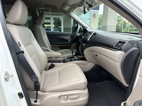 Used 2017 Honda Ridgeline RTL-T image 14