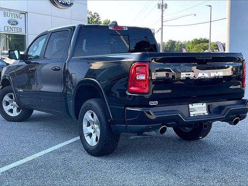 Used 2025 RAM 1500 Big Horn AWD/4WD image 11