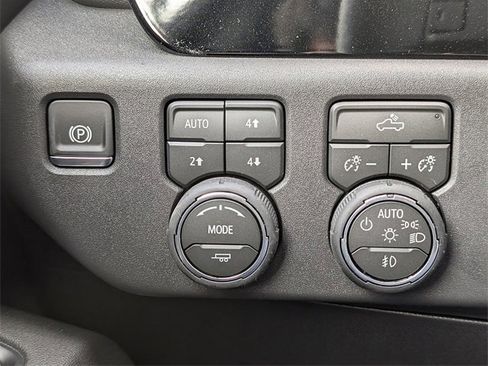 New 2026 Chevrolet Silverado 1500 LT Trail Boss w/ Convenience Package II image 24