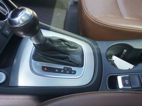 Used 2018 Audi Q3 2.0T Premium Plus w/ Premium Plus Package AWD/4WD image 16