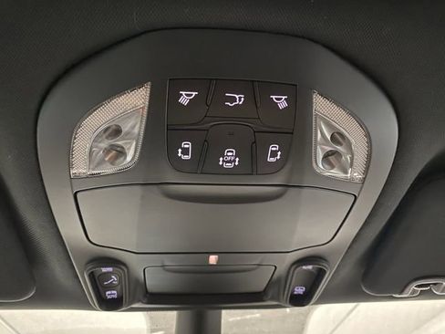 New 2026 Chrysler Pacifica Limited w/ S Appearance Package image 27