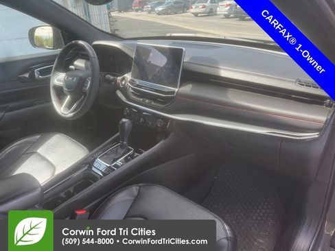 Used 2023 Jeep Compass Trailhawk w/ Trailhawk Elite Group AWD/4WD image 2
