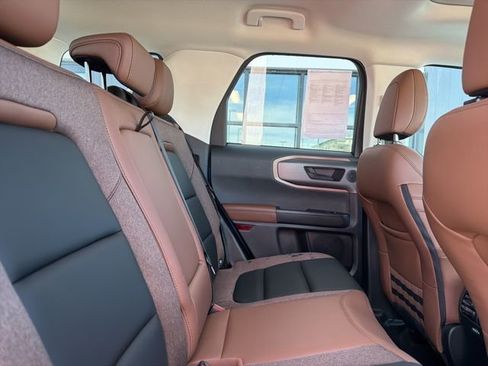 Used 2025 Ford Bronco Sport Outer Banks w/ Outer Banks Tech Package+ image 14