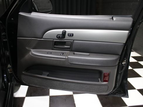 Used 2004 Mercury Marauder RWD image 29