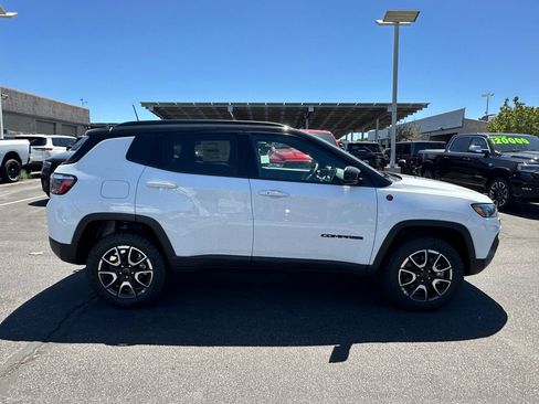 New 2026 Jeep Compass Trailhawk AWD/4WD image 8