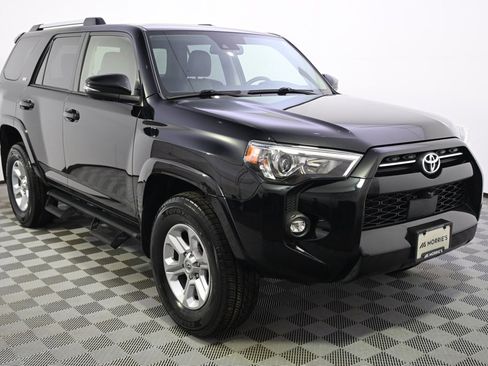 Used 2022 Toyota 4Runner SR5 Premium image 8