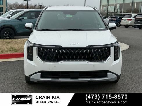 New 2026 Kia Carnival FWD image 2