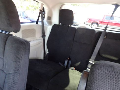 Used 2013 Dodge Grand Caravan SE image 20