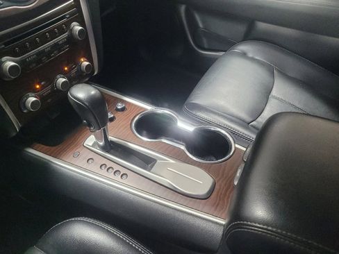 Used 2019 Nissan Pathfinder Platinum FWD image 26