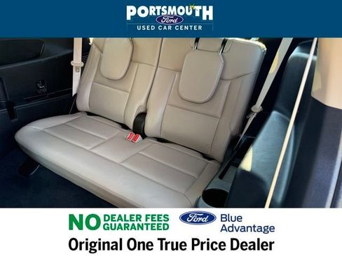 Used 2022 Ford Explorer XLT w/ Equipment Group 202A image 8